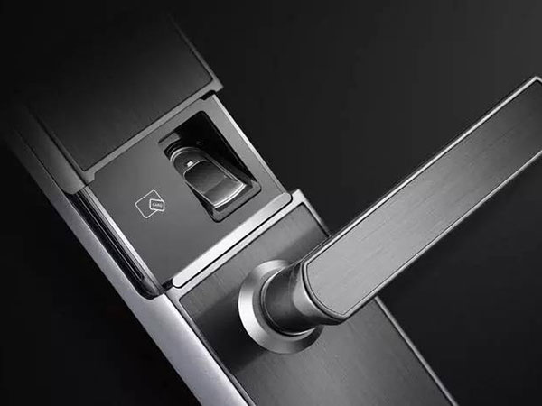 东兴24小时上门开锁公司